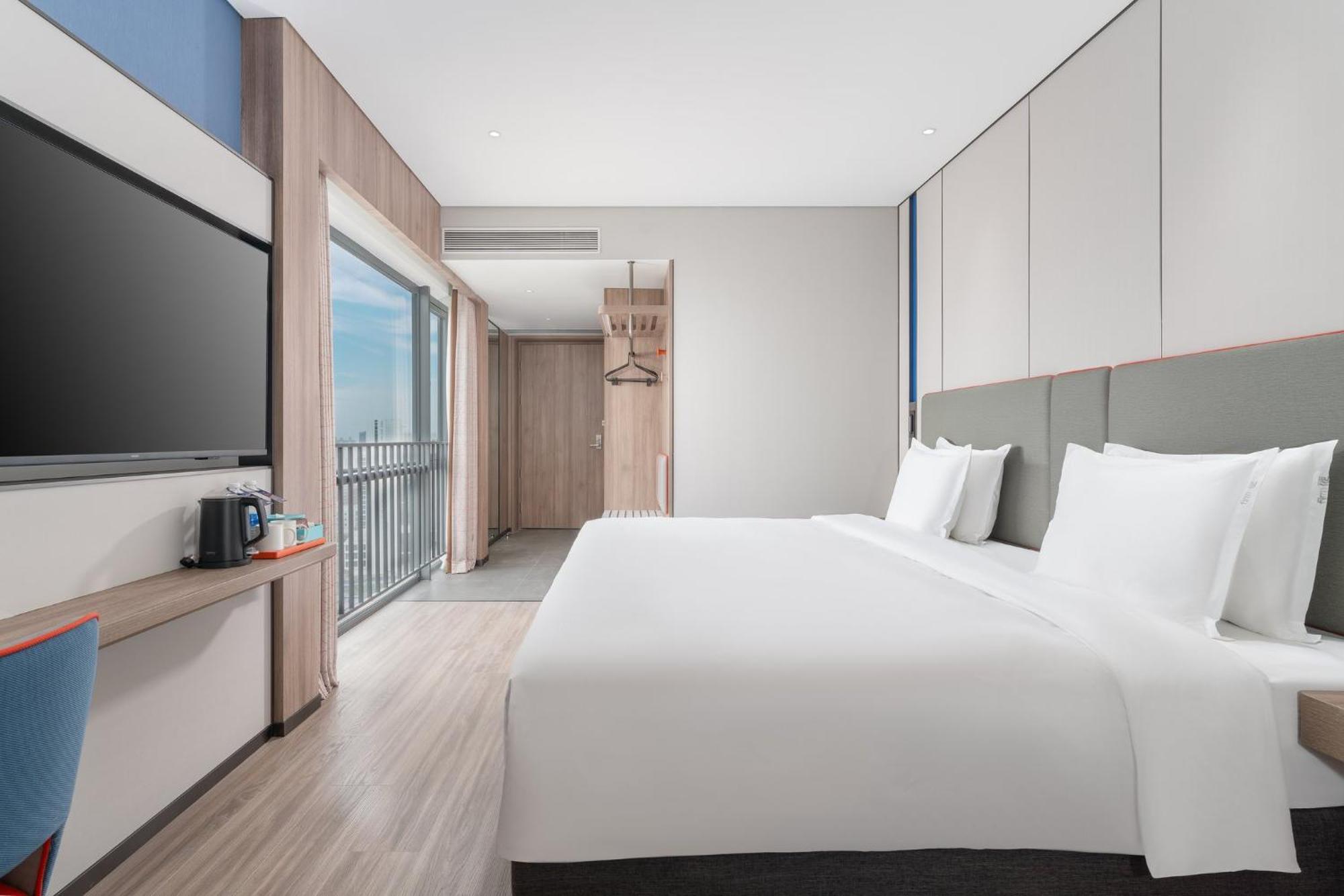 Holiday Inn Express Guangzhou Panyu Dashi By Ihg Exterior foto