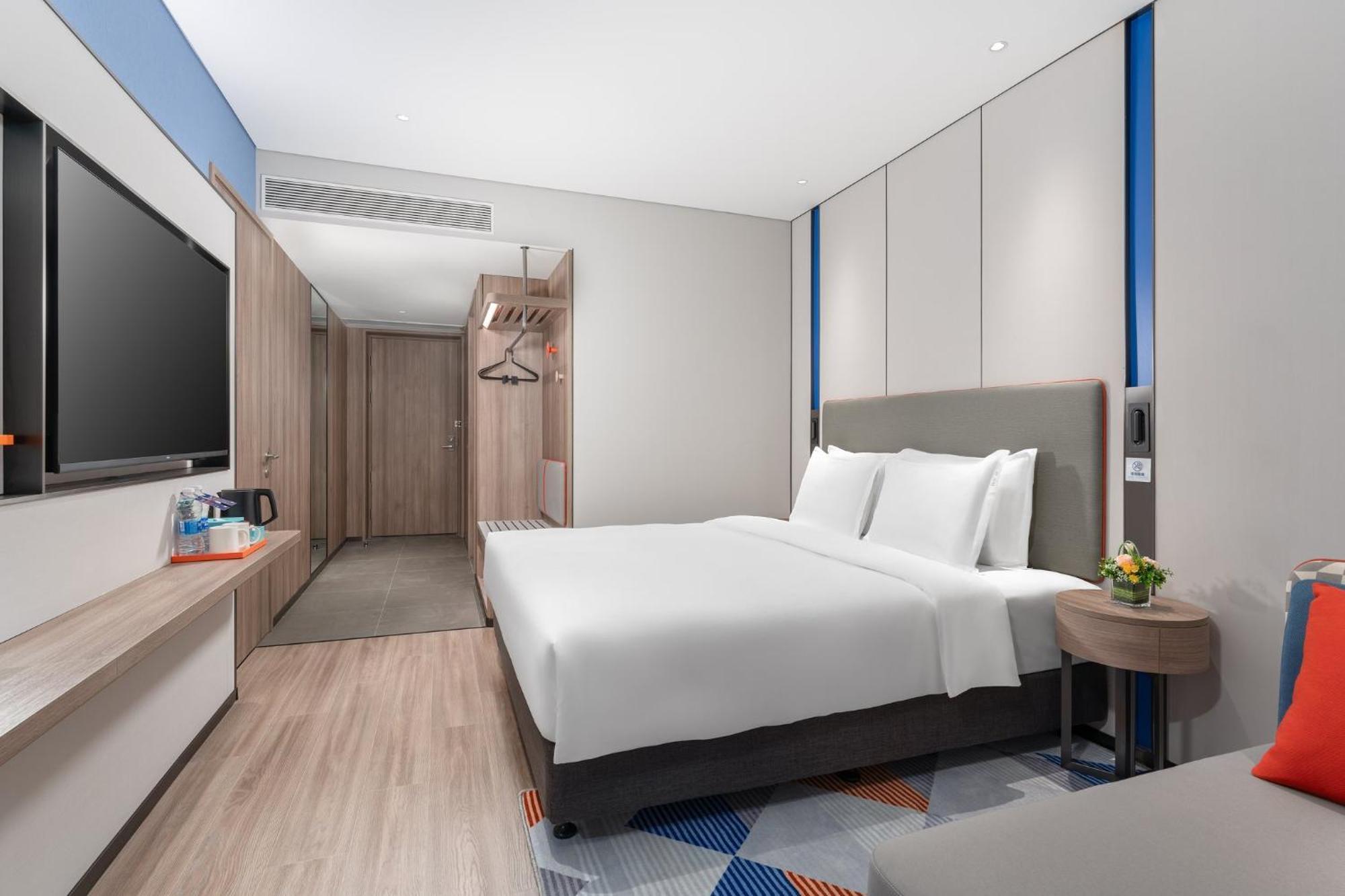 Holiday Inn Express Guangzhou Panyu Dashi By Ihg Exterior foto