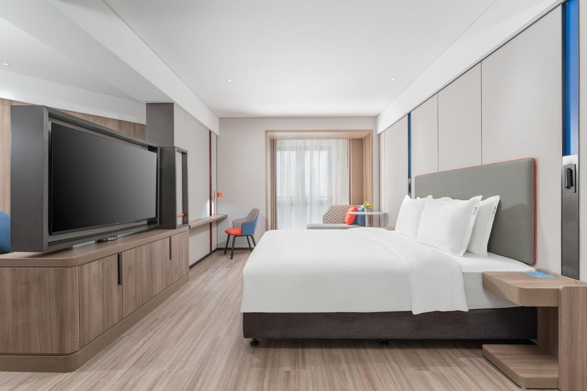 Holiday Inn Express Guangzhou Panyu Dashi By Ihg Exterior foto