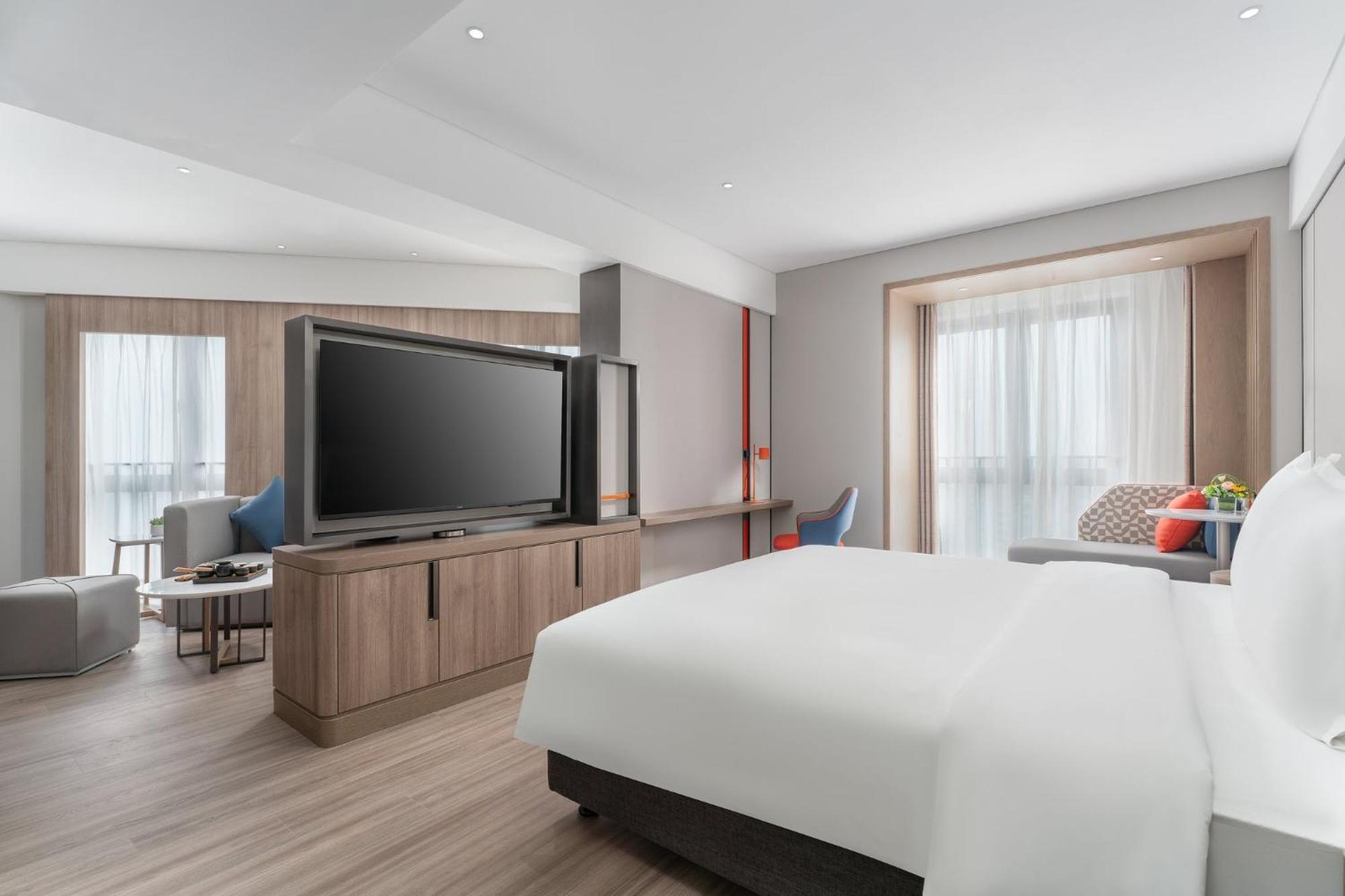 Holiday Inn Express Guangzhou Panyu Dashi By Ihg Exterior foto