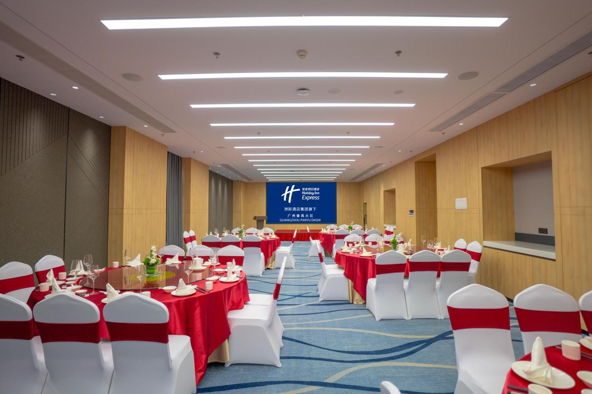 Holiday Inn Express Guangzhou Panyu Dashi By Ihg Exterior foto